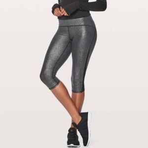 Lululemon leggings, capris, size 12, silver